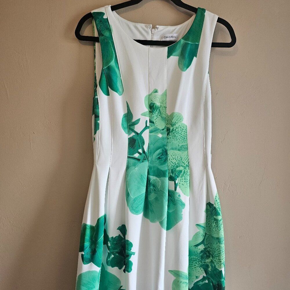 Calvin Klein white floral pattern Print Sleeveless sheath dress sz 8 Dress NWT